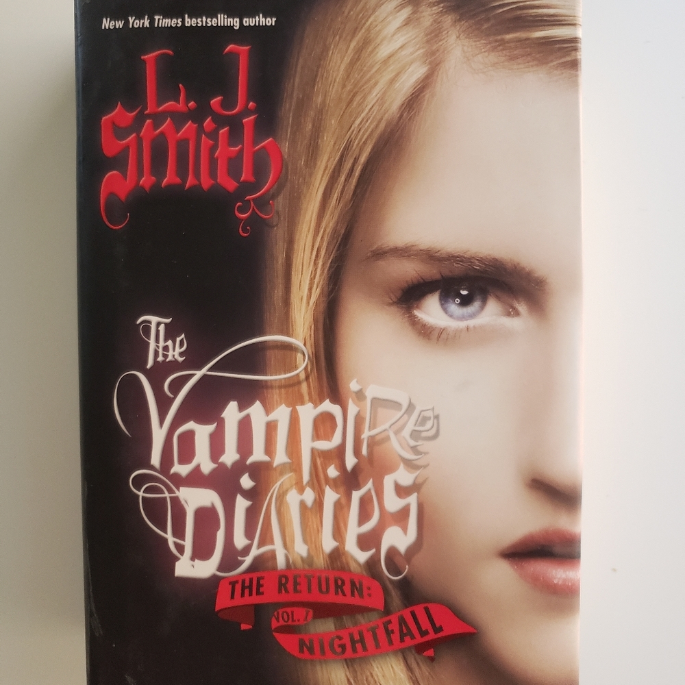 The Vampire Diaries The Return: Nightfall Vol. 1 Hardcover Book
